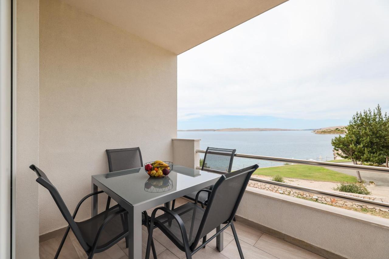 Beachfront Apartments Tic With Seaview Miletici Exterior photo