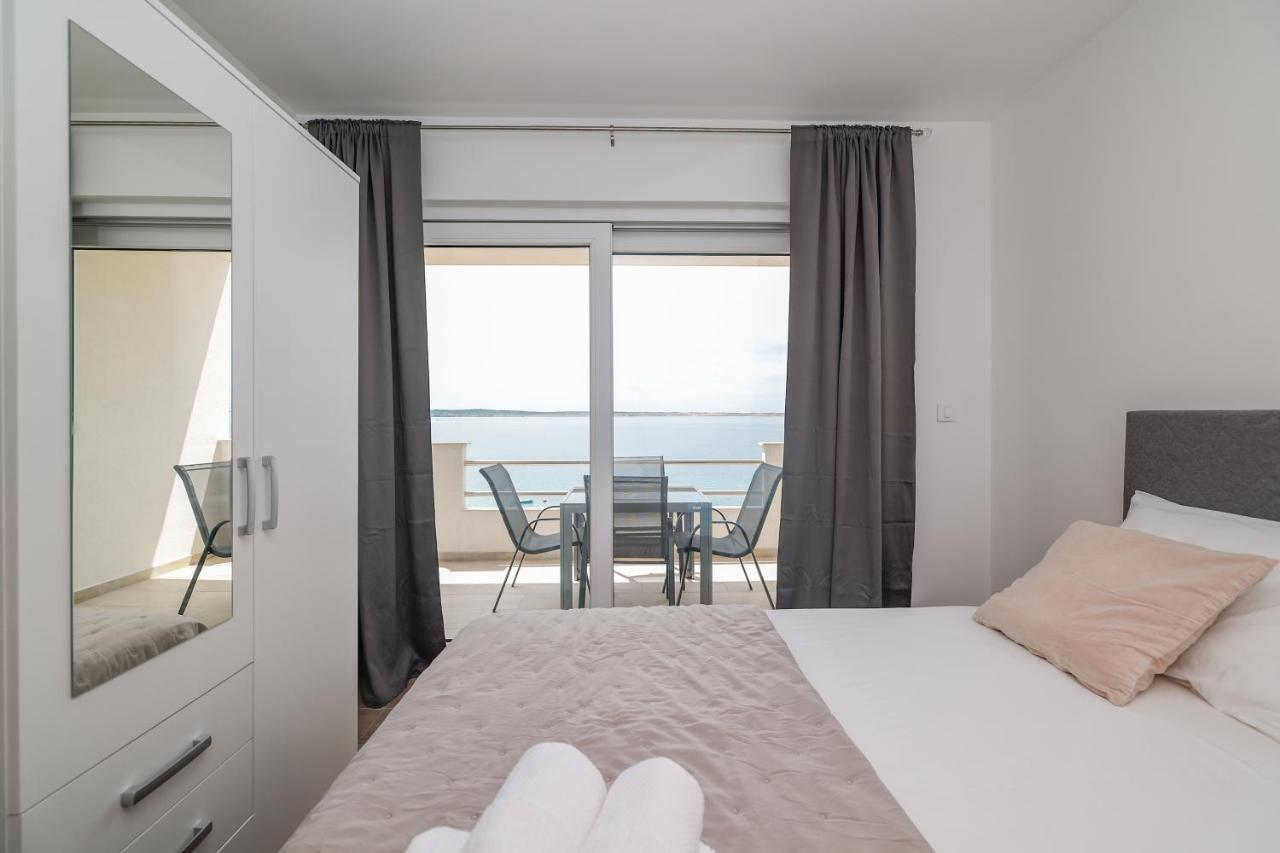 Beachfront Apartments Tic With Seaview Miletici Exterior photo