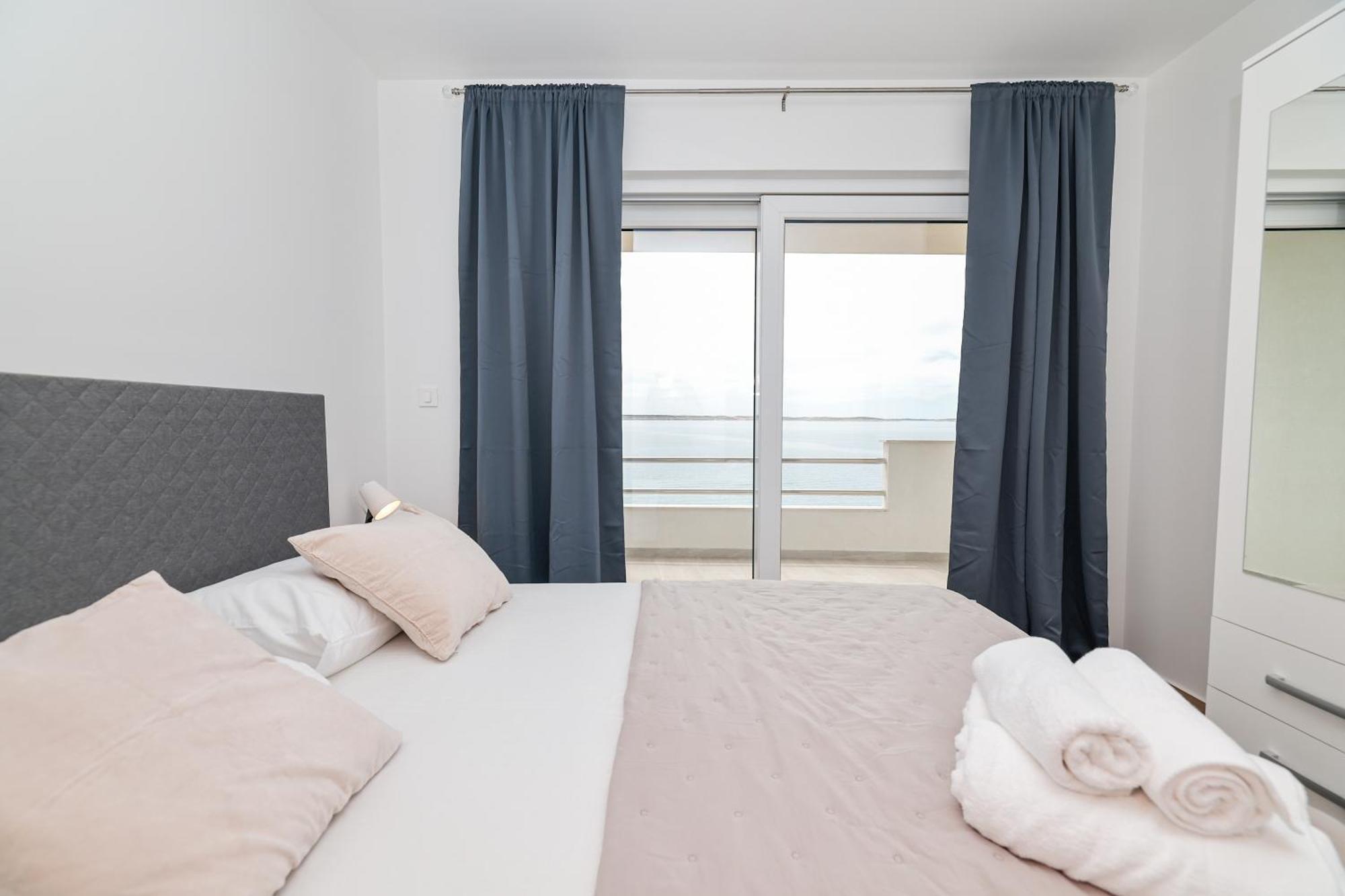 Beachfront Apartments Tic With Seaview Miletici Exterior photo