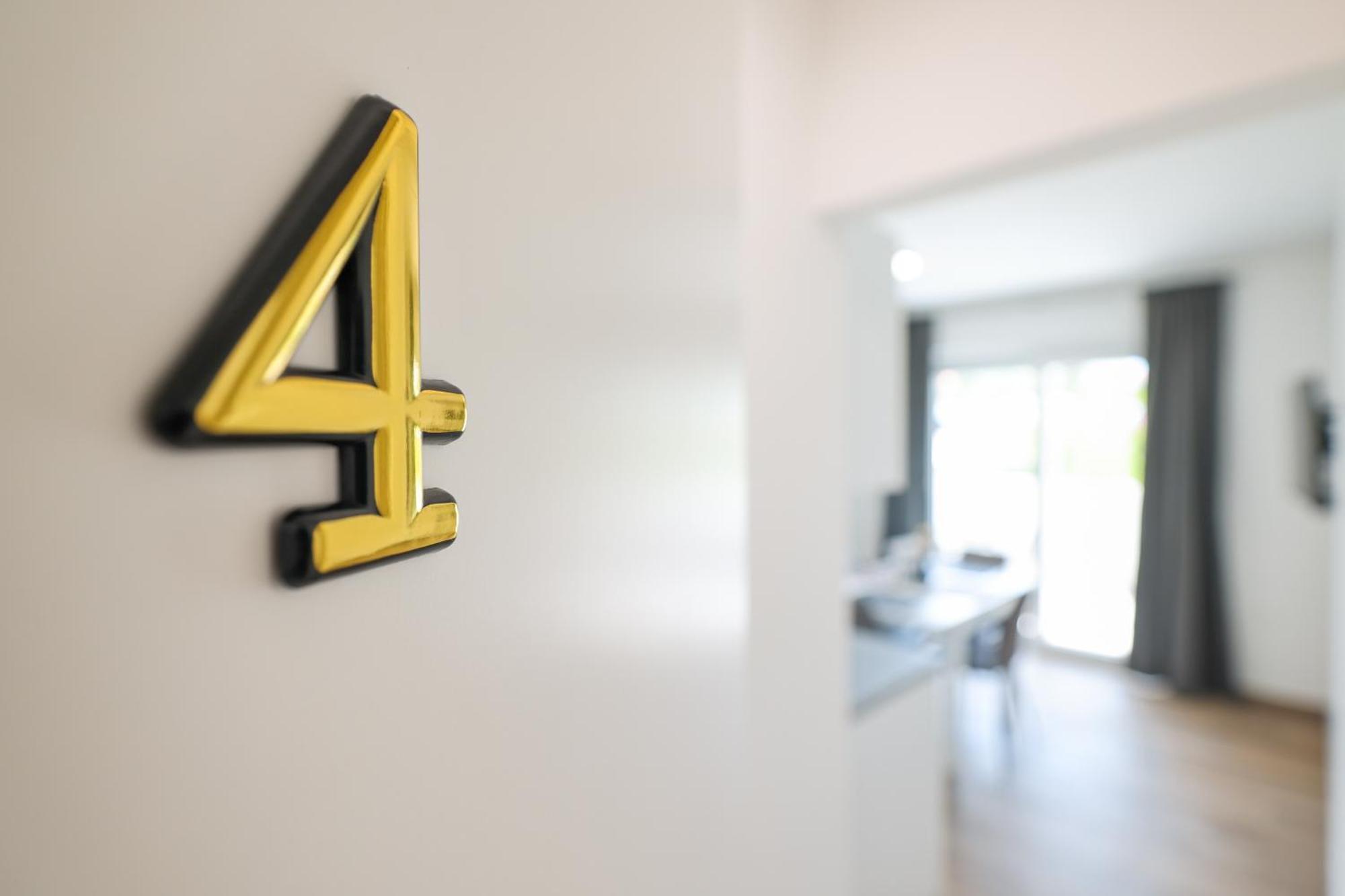 Beachfront Apartments Tic With Seaview Miletici Exterior photo